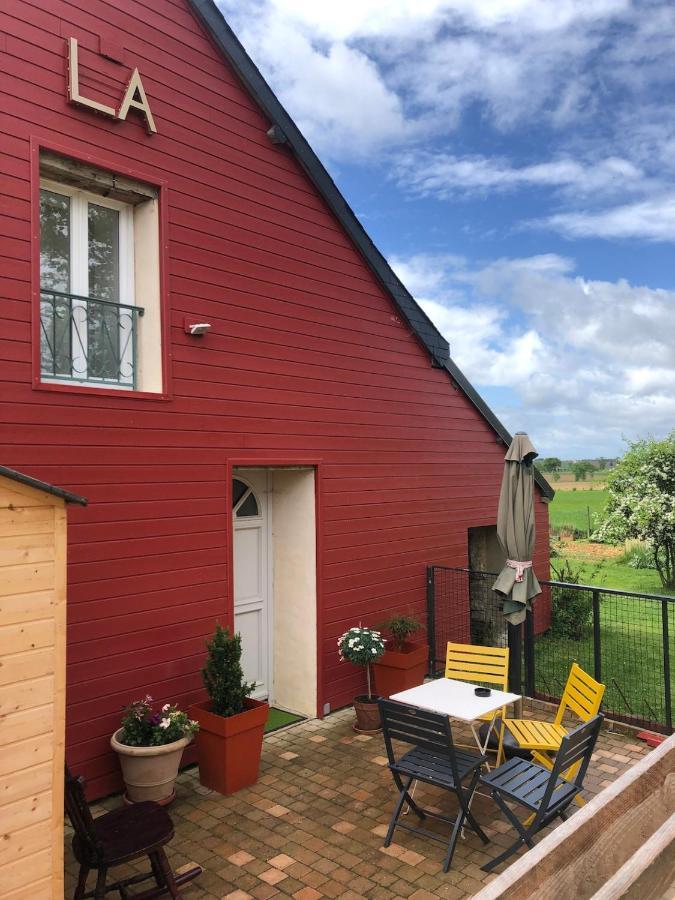Gite La Maison La Saint-Aubin-d'Aubigne Exteriör bild